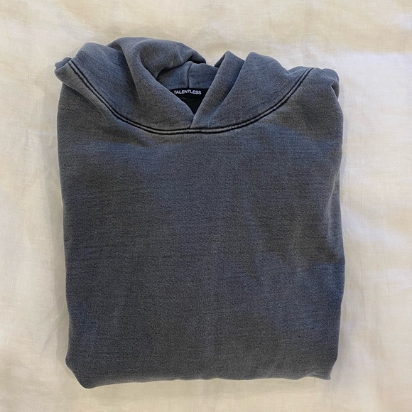 TALENTLESS Hoodie XL - Picture 2 of 3